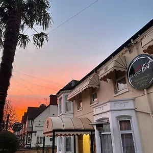 https://sorrento-hotel-restaurant.cambridgehotelsuk.com