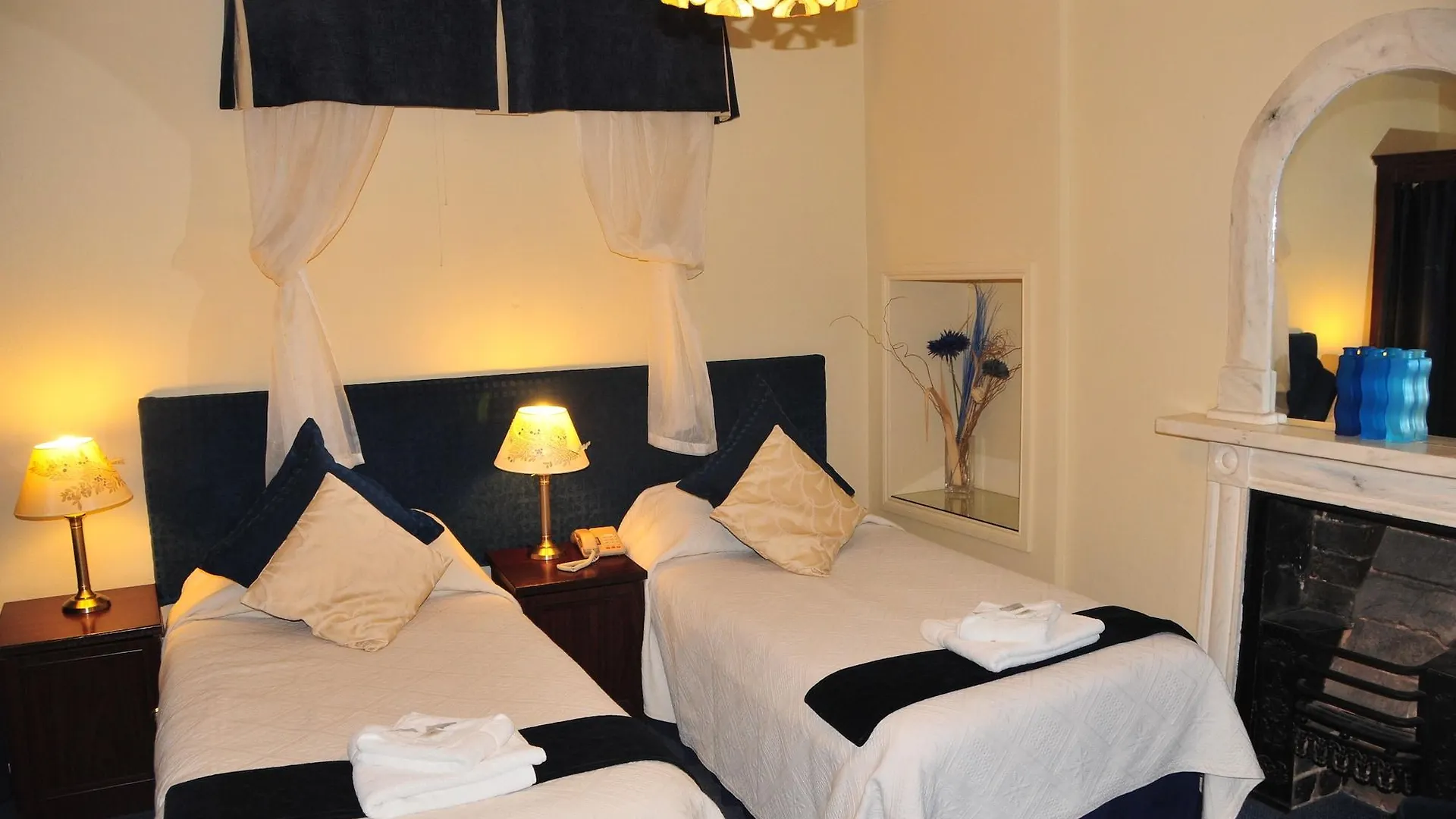 Edward Hotel Gloucester
