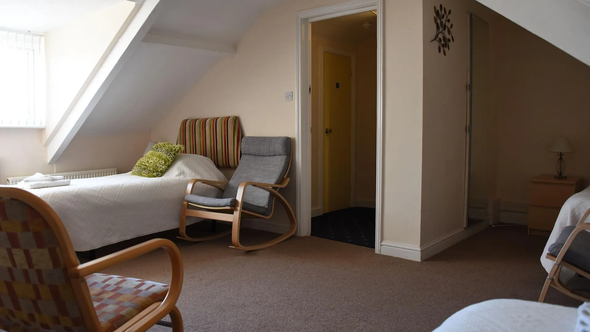 Edward Hotel Gloucester