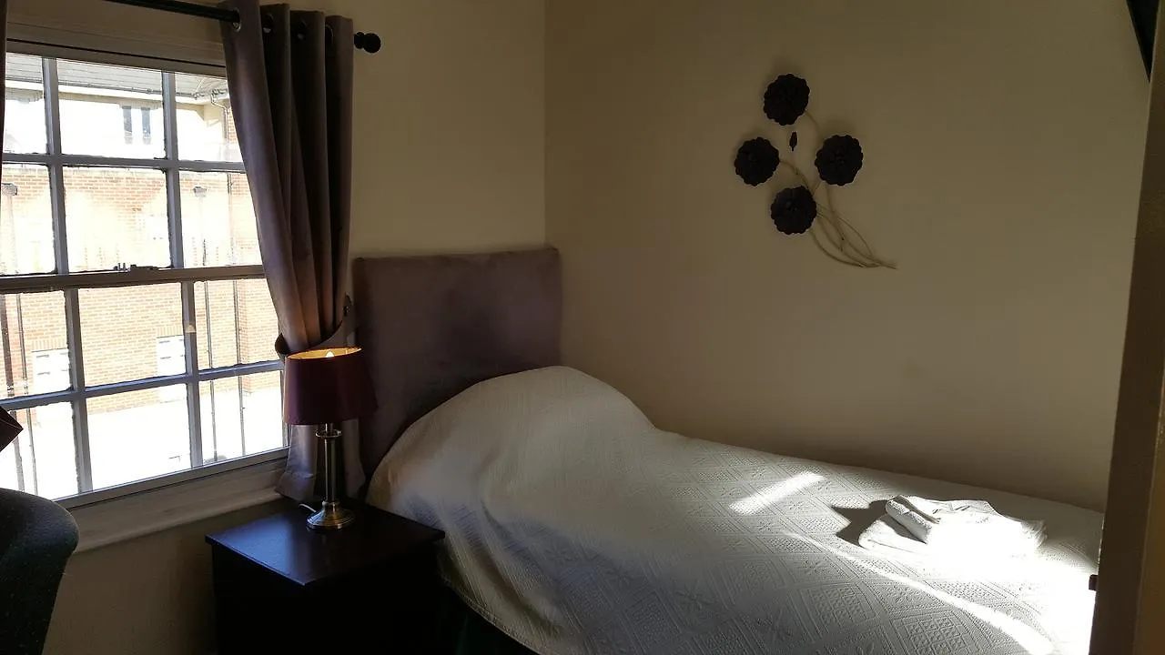 Edward Hotel Gloucester 2*,  United Kingdom
