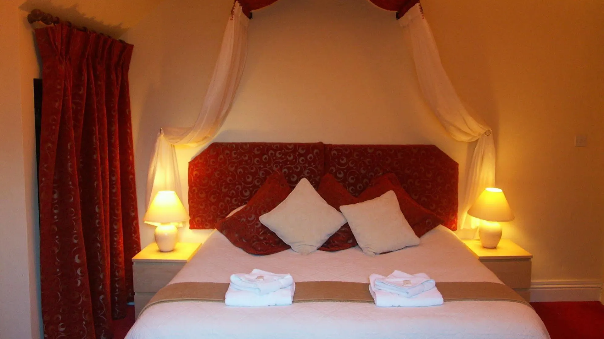 **  Edward Hotel Gloucester United Kingdom